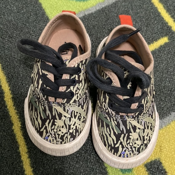 Zara boys sneakers/ snoopy and jungle print - Picture 5 of 7